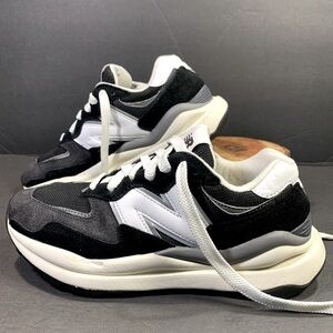New Balance Black and White Athletic Shoes